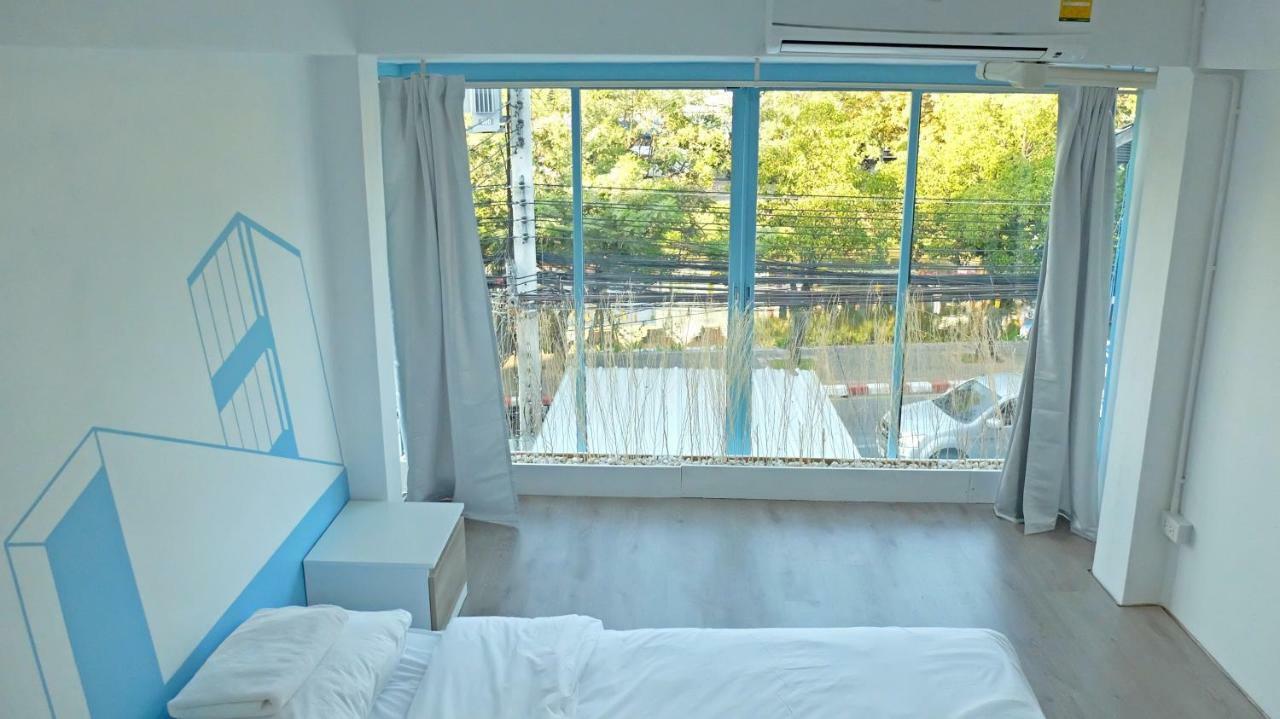 A Dude Mini Hostel (Adults Only) Chiang Mai Exterior foto