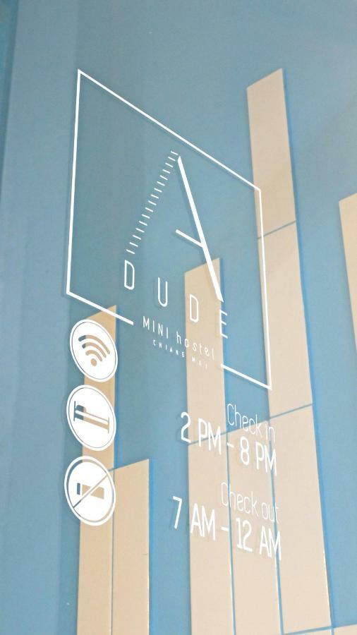 A Dude Mini Hostel (Adults Only) Chiang Mai Exterior foto